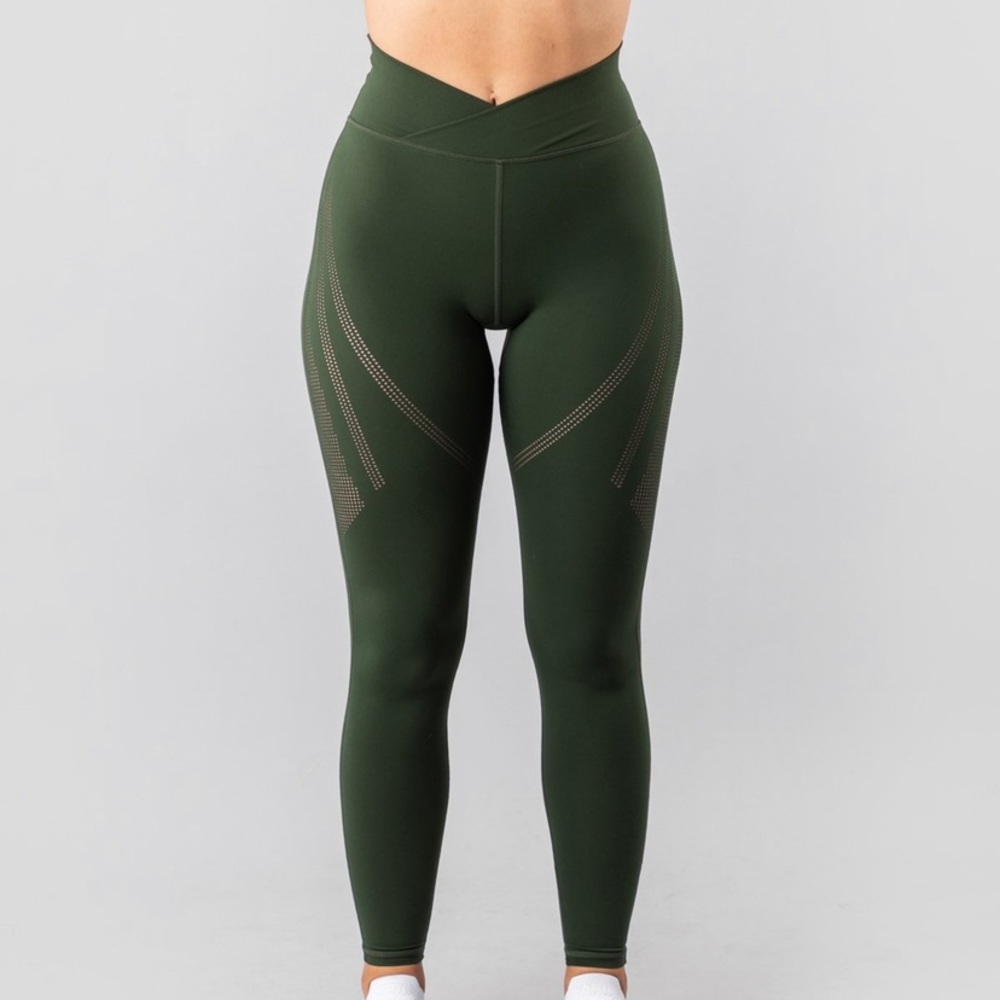 Alphalete surface path leggings